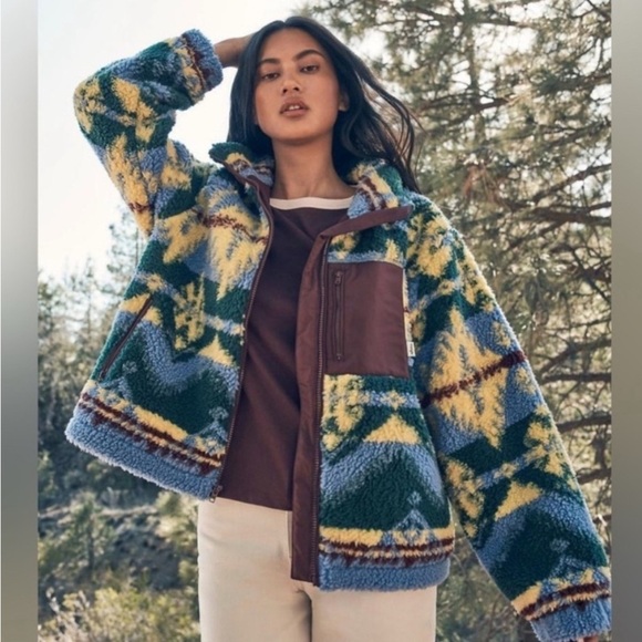 Wrangler Women's Multi Colored Sherpa Fleece Zip Through Jacket 112342 NWT - Picture 1 of 16